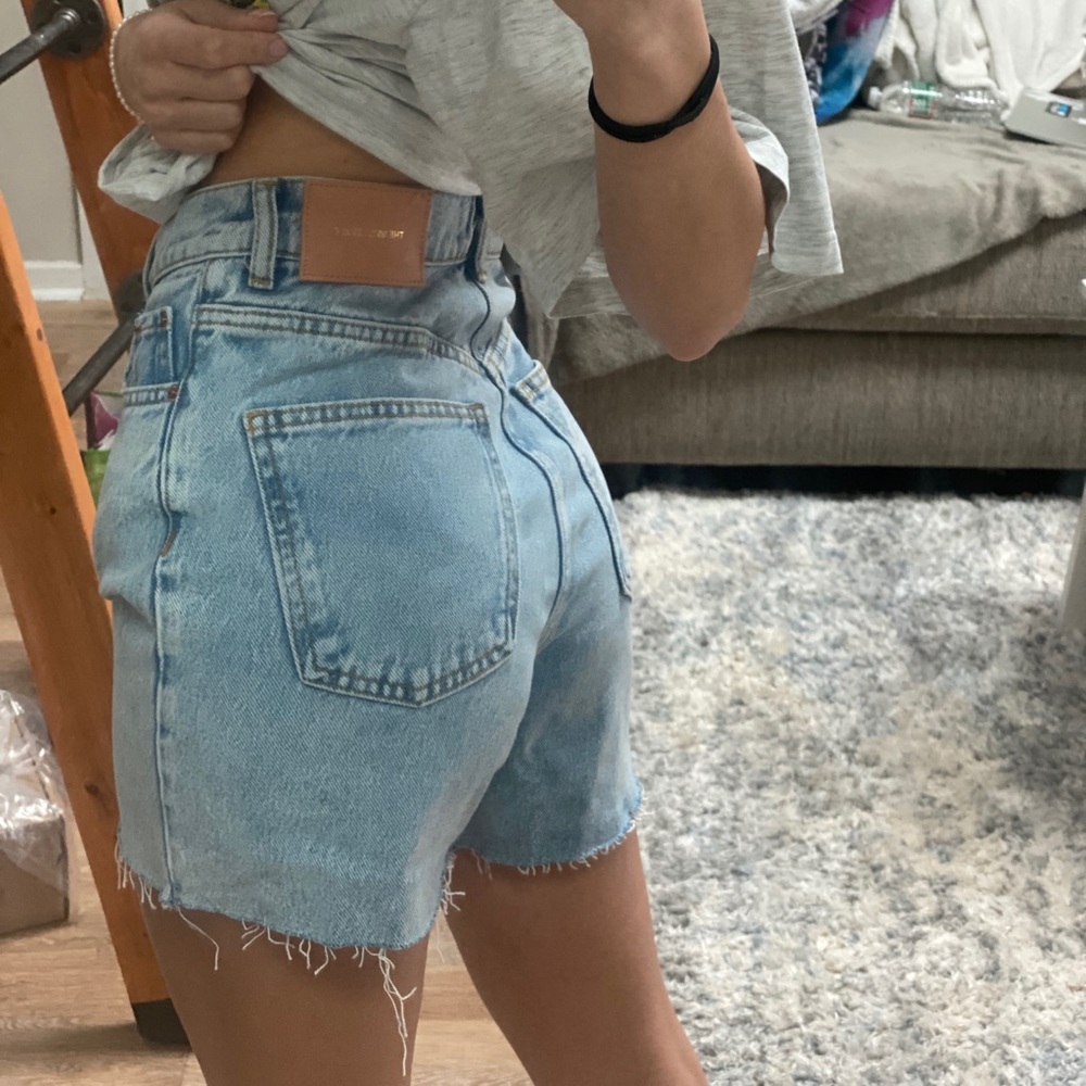 Zara Jeans - 90s Bermuda Shorts